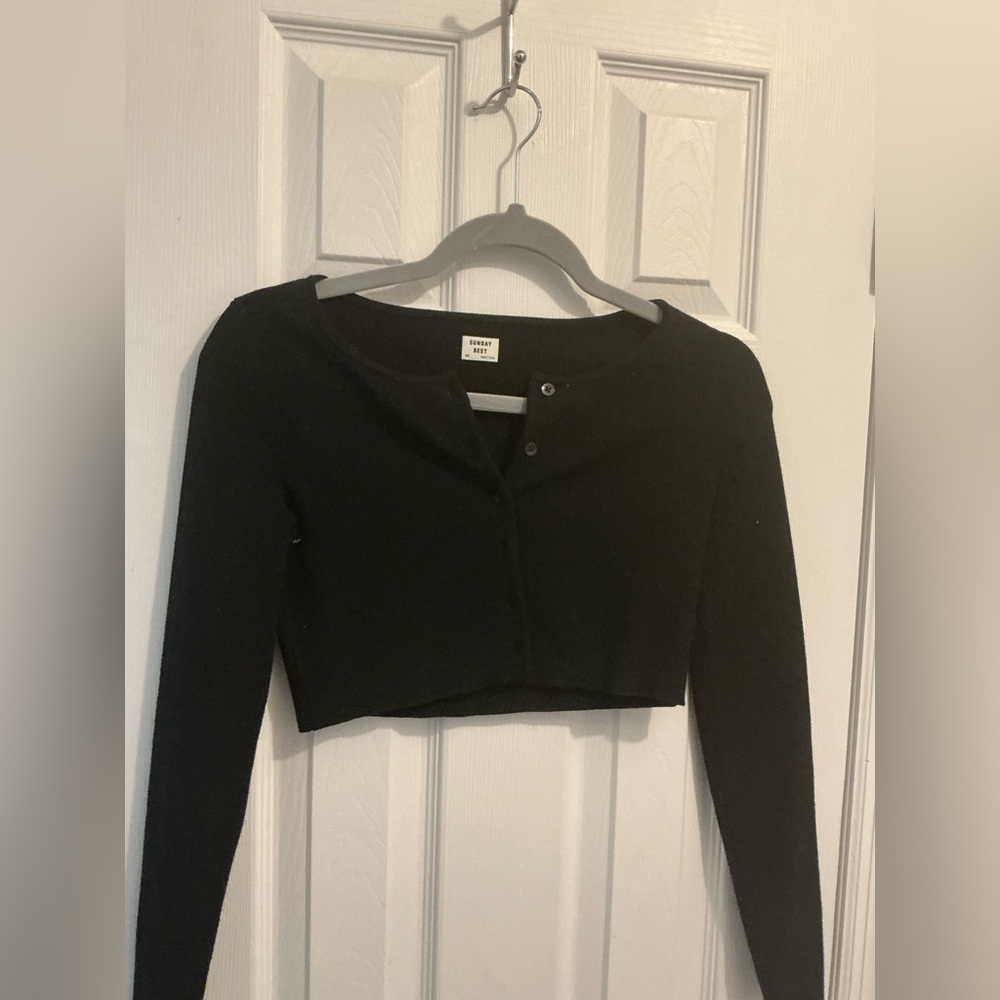 Black Long Sleeve Crop Top/ cardigan - Picture 5 of 6